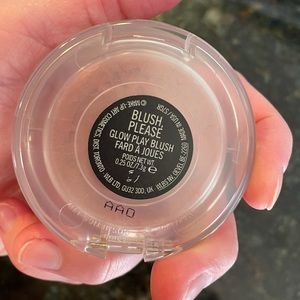 MAC Glow Play Blush - Blush Please